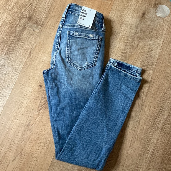 eunina Ankle & Cropped - Picture 4 of 4